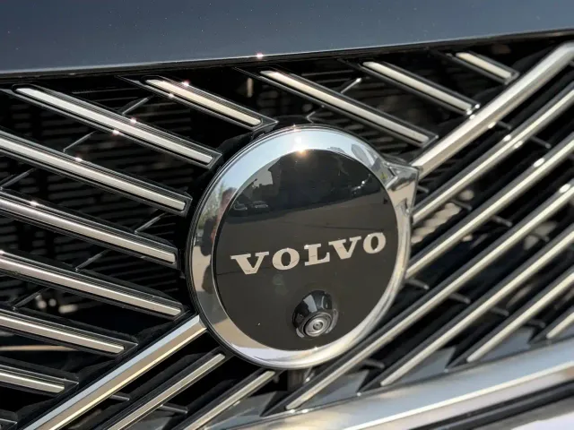 Volvo S90 — Фото автомобиля 5