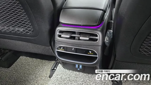 Genesis GV70 2.5T Бензин 2WD — Фото автомобиля 19