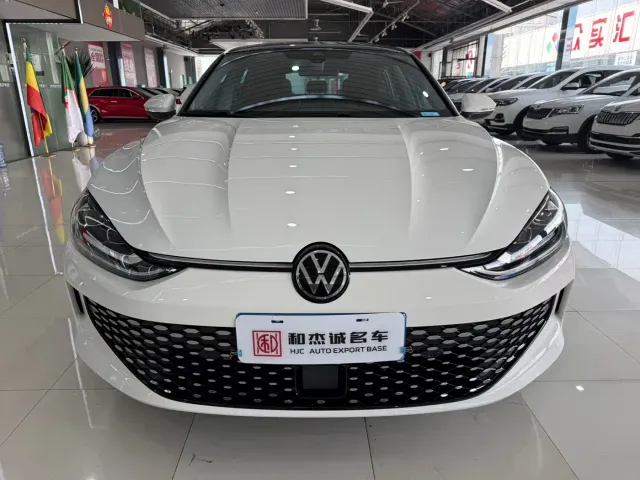 Фотография автомобиля — Volkswagen Lamando
