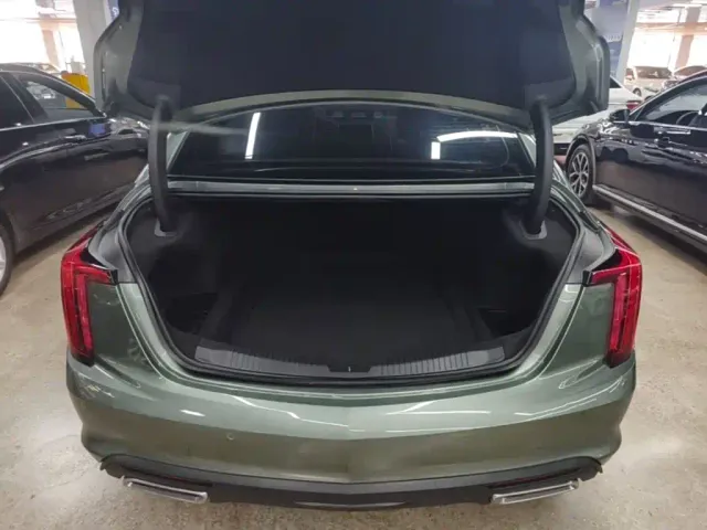 Cadillac CT5 — Фото автомобиля 18