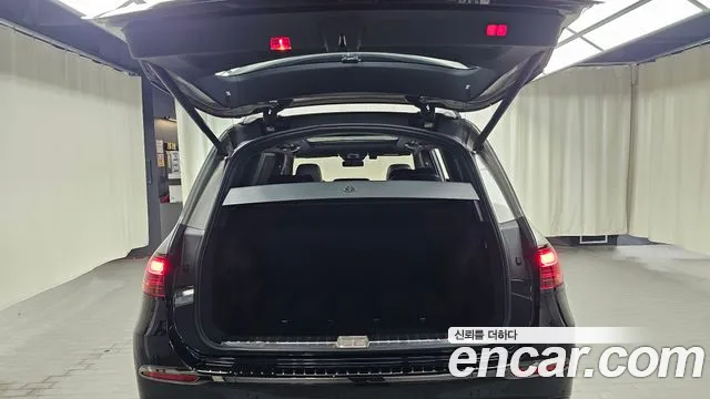 Mercedes-Benz GLS-Class — Фото автомобиля 20