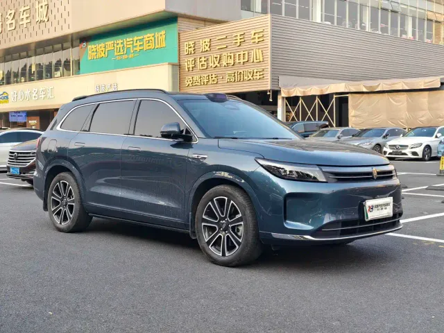 Aito M7 — Фото автомобиля 3