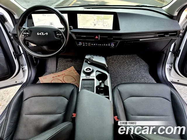 Kia EV6 — Фото автомобиля 12