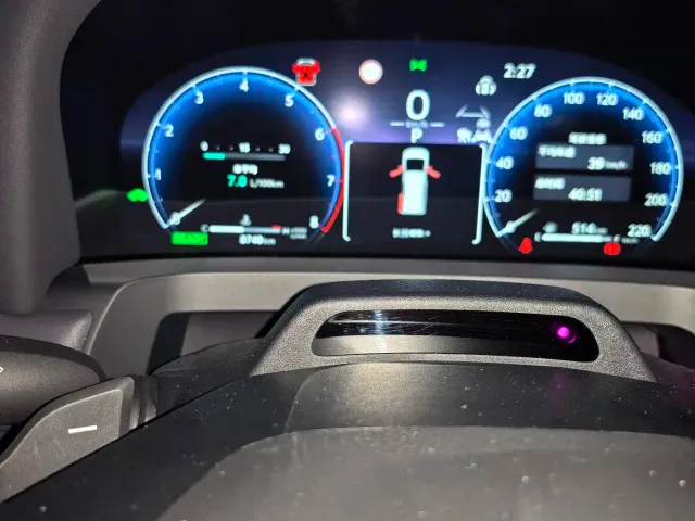 Toyota Alphard — Фото автомобиля 9