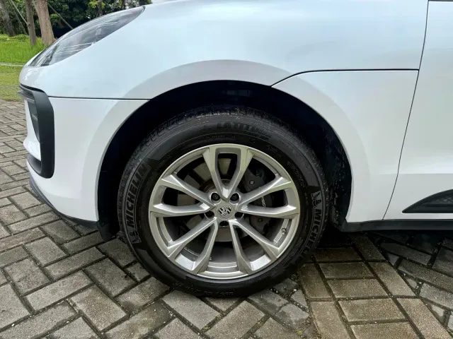 Porsche Macan — Фото автомобиля 16