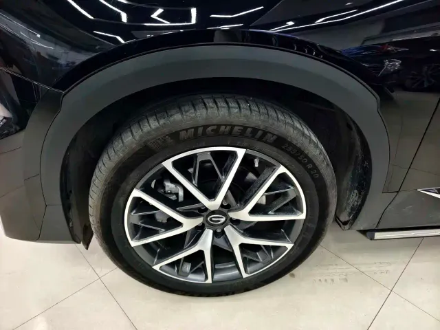 GAC Trumpchi GS8 — Фото автомобиля 13