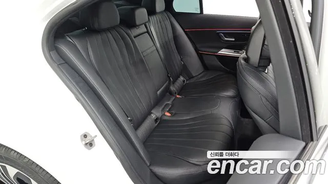 Mercedes-Benz E-Class E-класс W214 — Фото автомобиля 10
