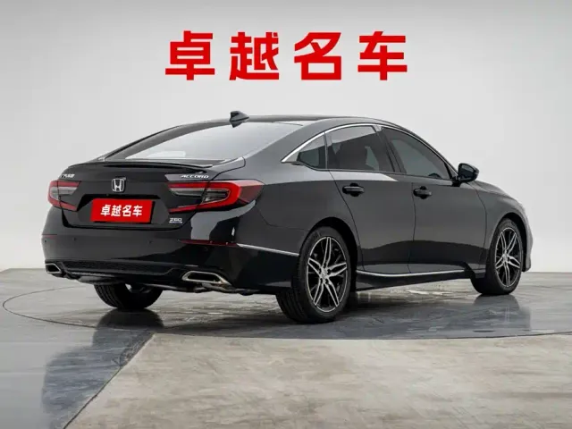 Honda Accord — Фото автомобиля 2