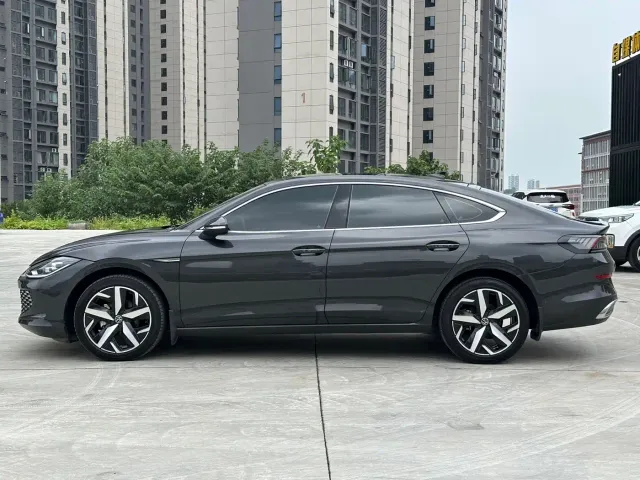 Volkswagen Lamando — Фото автомобиля 7