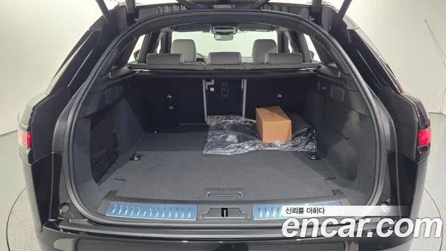 Land Rover Range Rover Velar — Фото автомобиля 10