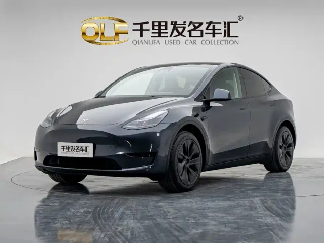 Фотография автомобиля — Tesla Model Y