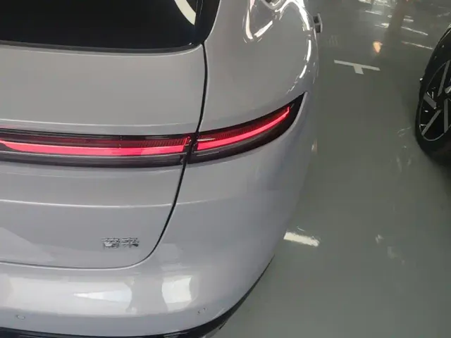 Nio ET5 Touring — Фото автомобиля 7