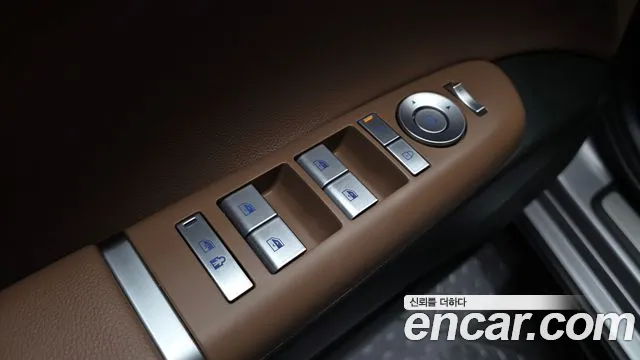 Hyundai Grandeur GN7 — Фото автомобиля 27