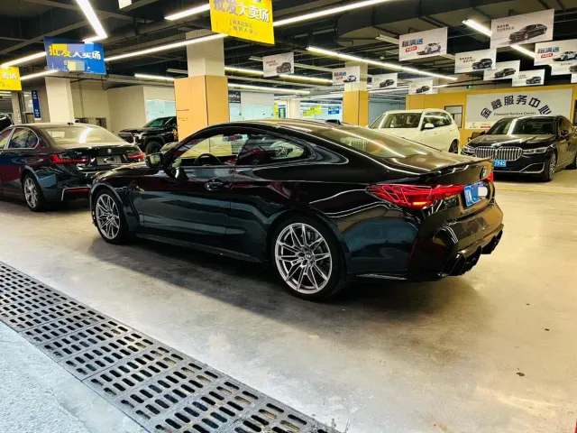 BMW M4 — Фото автомобиля 4