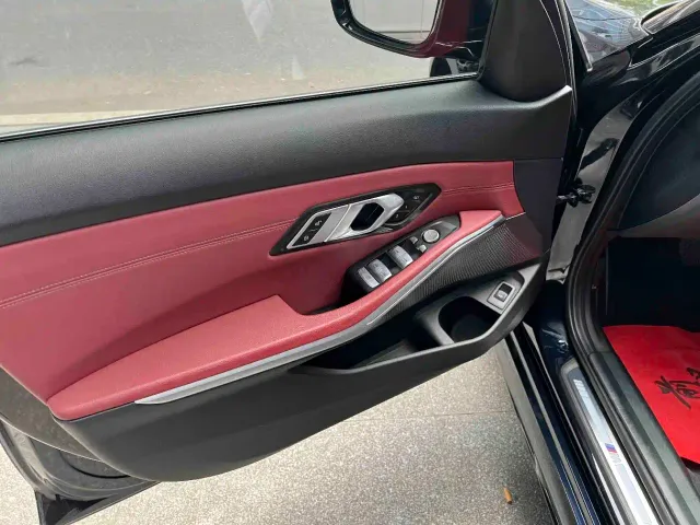 BMW 3 Series — Фото автомобиля 19