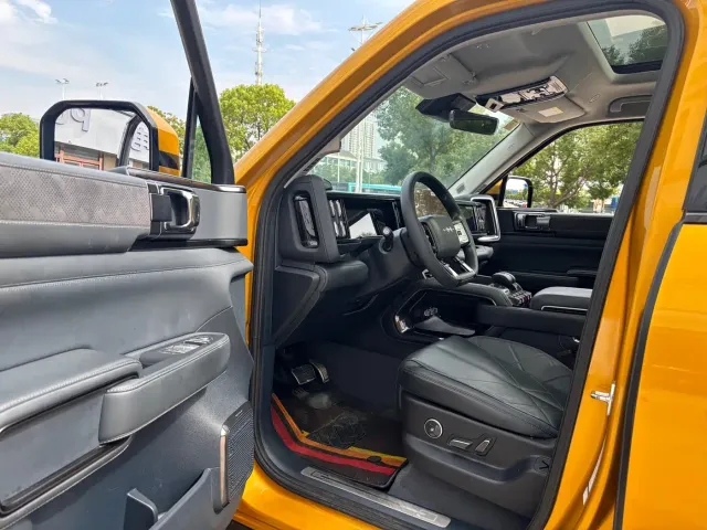 BYD FangChengBao Leopard 5 — Фото автомобиля 11
