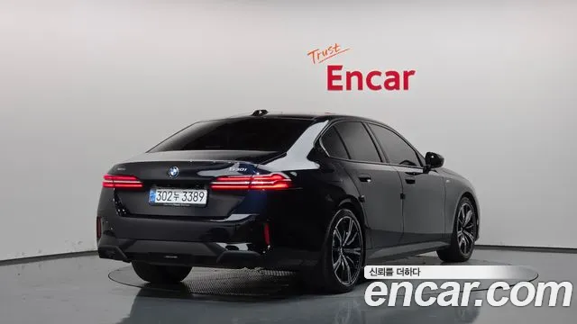BMW 5 Series G60 — Фото автомобиля 2