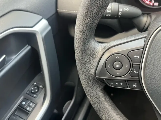 Toyota RAV4 — Фото автомобиля 29