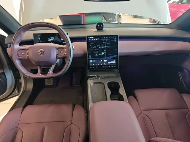 Nio ET5 Touring — Фото автомобиля 9