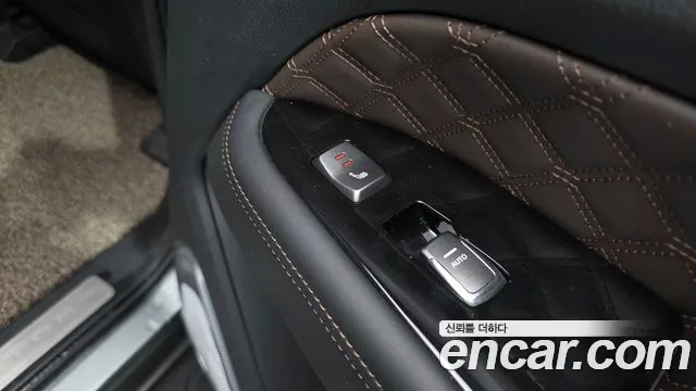 KG_Mobility_Ssangyong Rexton All Rexton Дизель 2.2 4WD — Фото автомобиля 17