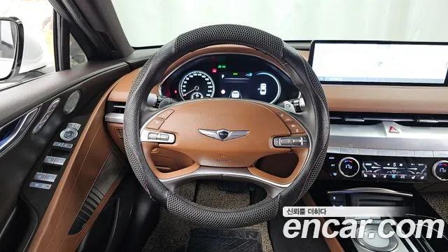 Genesis G80 Electrified G80 (RG3) — Фото автомобиля 11