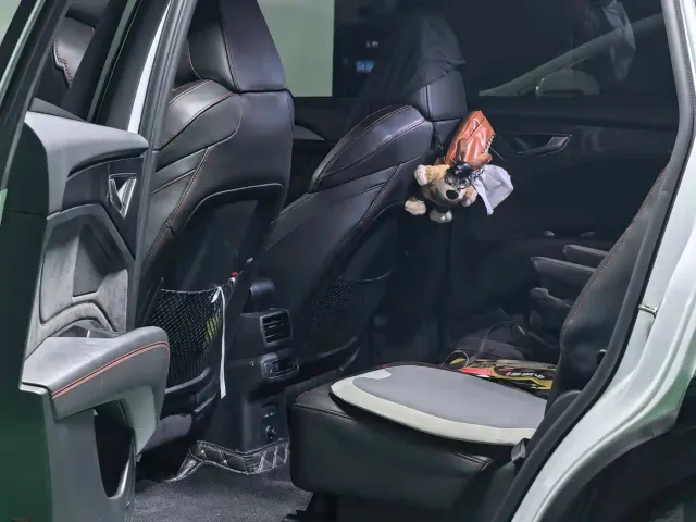 Audi Q5 e-tron — Фото автомобиля 5