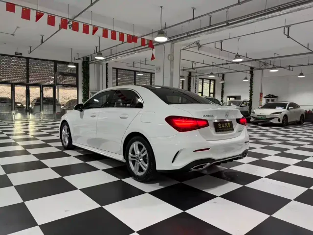Mercedes-Benz A-Class — Фото автомобиля 4