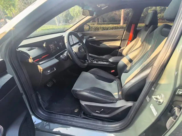 Geely Binrui — Фото автомобиля 8