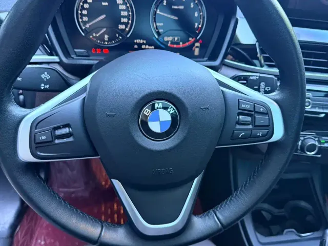 BMW X1 — Фото автомобиля 15