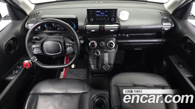 Hyundai Casper — Фото автомобиля 10