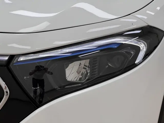 Mercedes-Benz EQB — Фото автомобиля 8