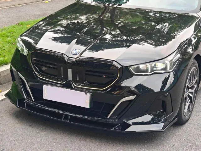 BMW i5 — Фото автомобиля 23