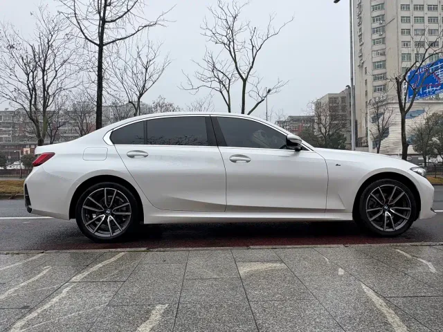 BMW 3 Series — Фото автомобиля 8