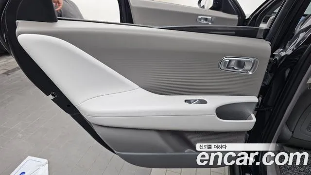 Hyundai Ioniq6 — Фото автомобиля 21