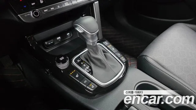 Kia Seltos — Фото автомобиля 9
