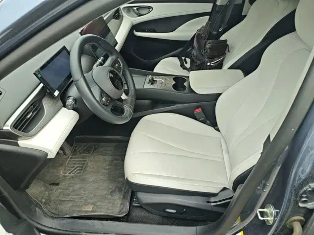 BYD Seal 05 DM-i — Фото автомобиля 19