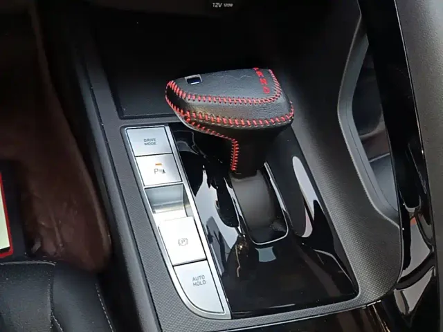 Hyundai Elantra — Фото автомобиля 13