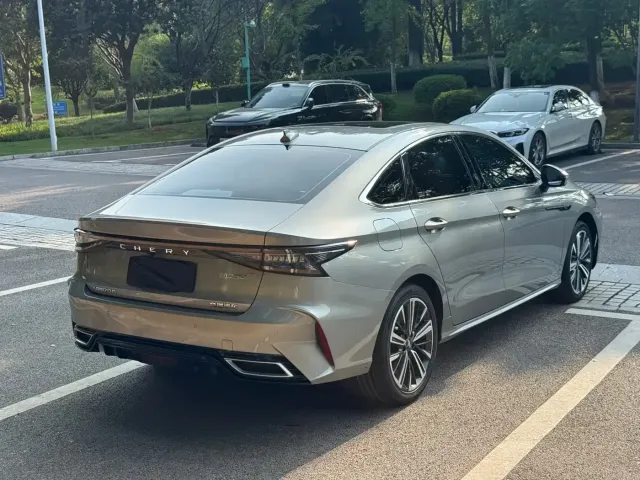 Chery Arrizo 8 — Фото автомобиля 7