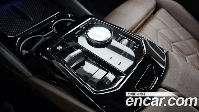 BMW 5-Series — Фото автомобиля 8