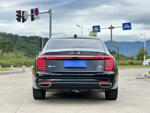 Hongqi H9 — Фото автомобиля 6