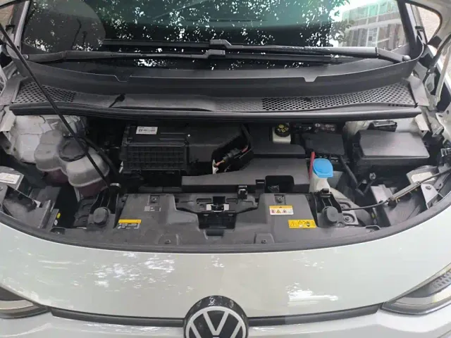 Volkswagen ID.3 — Фото автомобиля 10