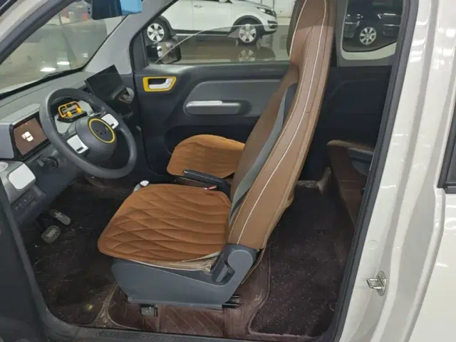 Wuling Hongguang Mini EV — Фото автомобиля 14