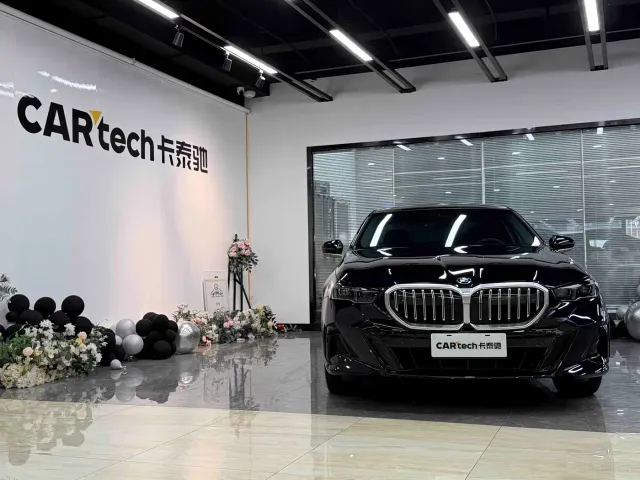 BMW 5 Series — Фото автомобиля 2