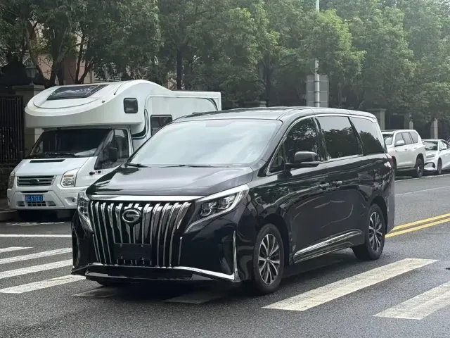 Фотография автомобиля — GAC Trumpchi M8