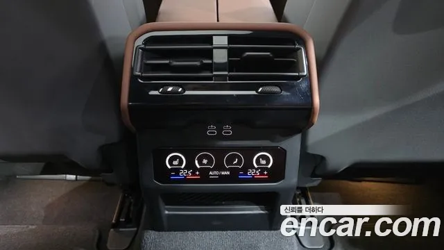 BMW i5 — Фото автомобиля 22