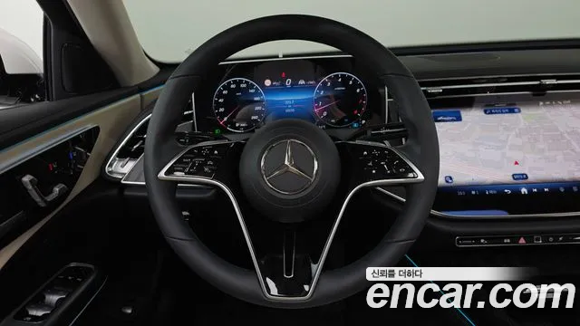 Mercedes-Benz E-Class — Фото автомобиля 13