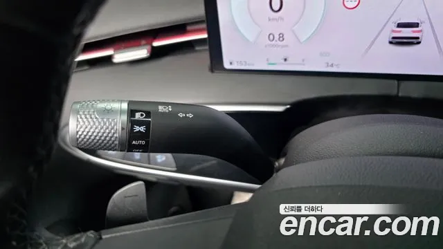 Genesis GV70 2.5T Бензин 2WD — Фото автомобиля 30