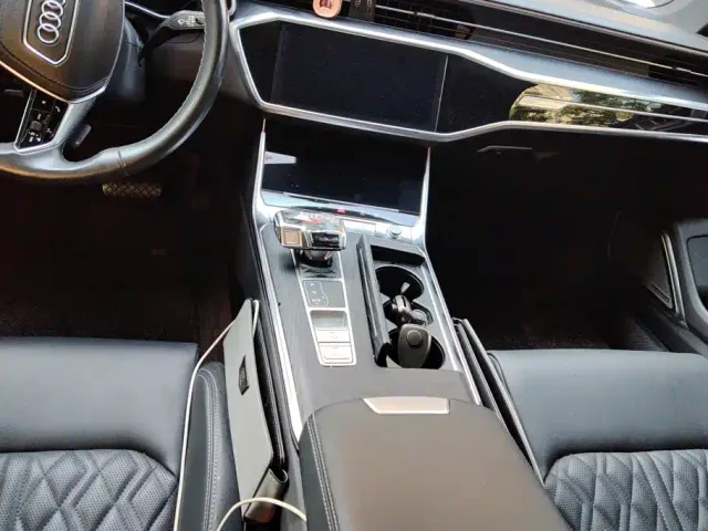 Audi A6L — Фото автомобиля 16