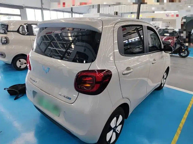 Wuling Hongguang Mini EV — Фото автомобиля 6