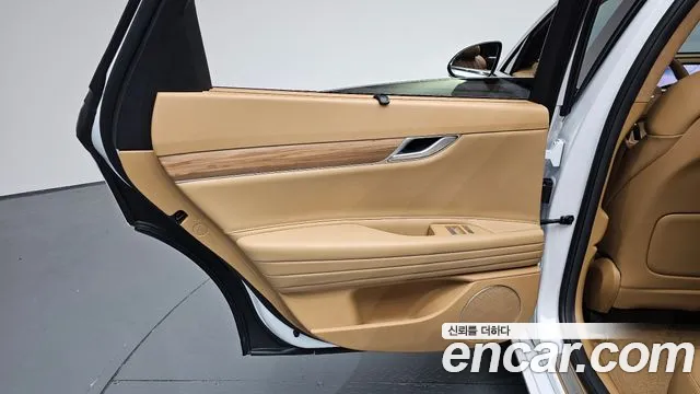 Genesis G80 RG3 — Фото автомобиля 14